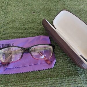 Like new kids prescription glasses no scratches new condition purple tint